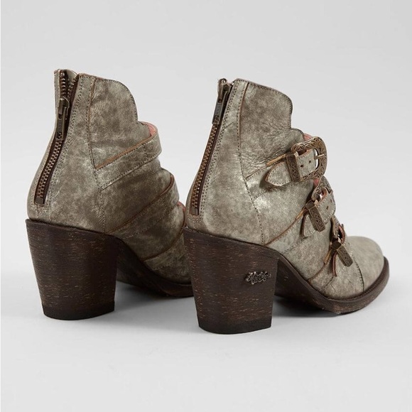 MISS MACIE . Stylish Women's Metallic Buckle Ankle Boots - Picture 3 of 5